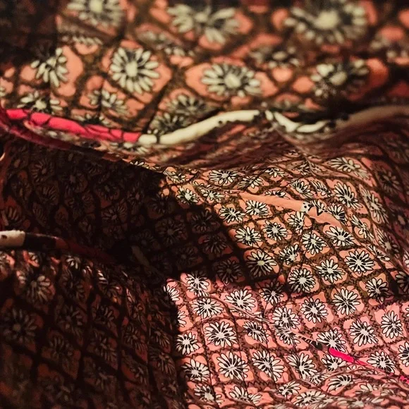 Vera Bradley Quilted Floral Mini Backpack in Pink and Brown or “Mocha Rouge” EUC - Picture 14 of 15